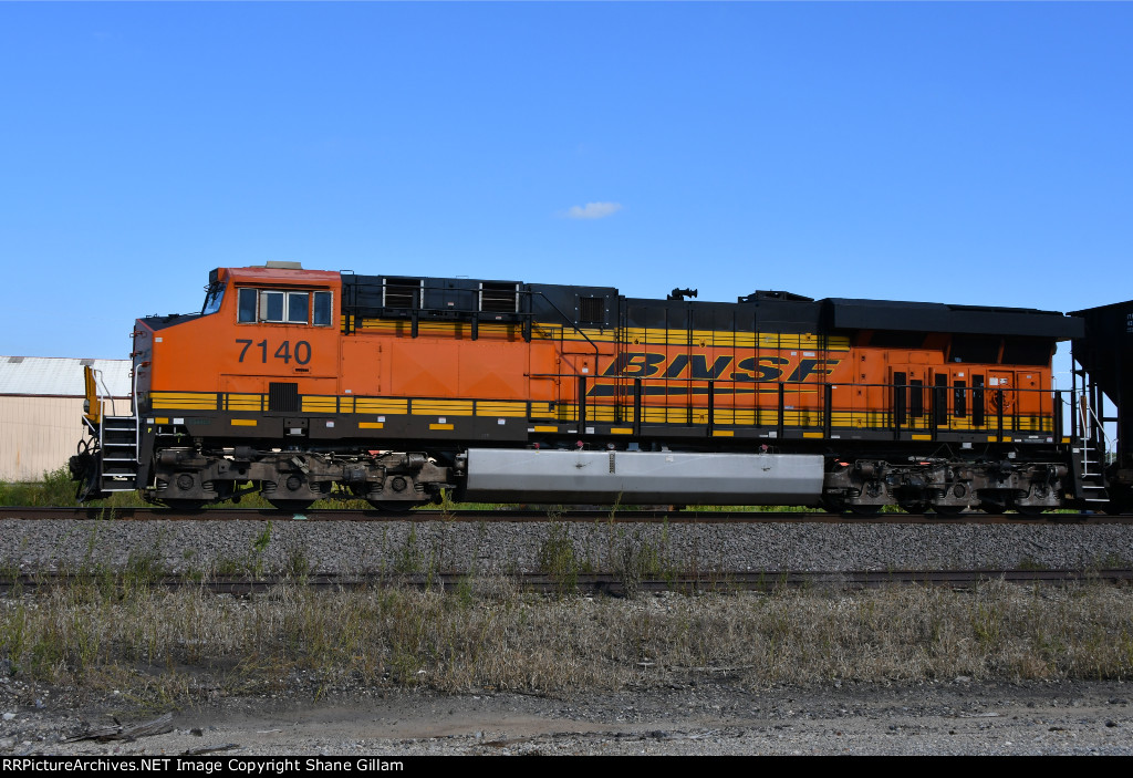 BNSF 7140 Roster shot